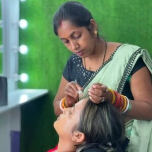 Sashakt Mahila Beauty and Make Up Course at Glamora Academy